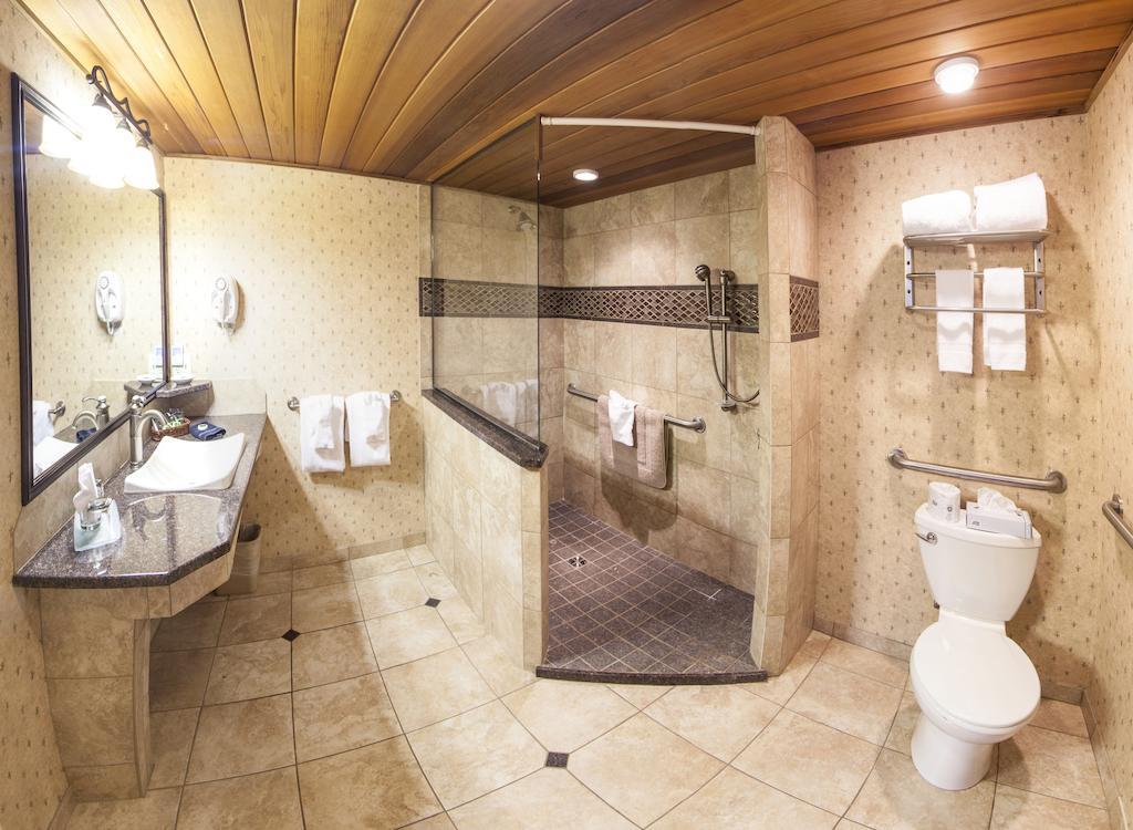 Golden Arrow Lakeside Resort Lake Placid Dış mekan fotoğraf