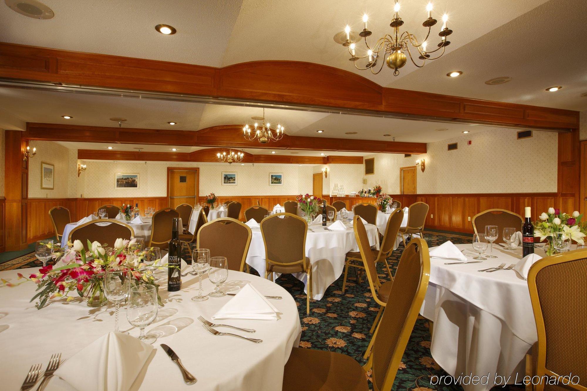 Golden Arrow Lakeside Resort Lake Placid Restoran fotoğraf