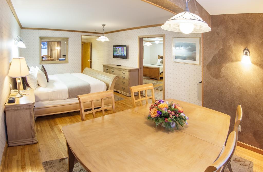 Golden Arrow Lakeside Resort Lake Placid Dış mekan fotoğraf
